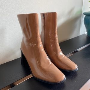 Tan Boots - Pretty Little Thing